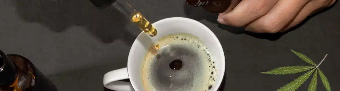 CBD-Öl in Kaffee tropfen